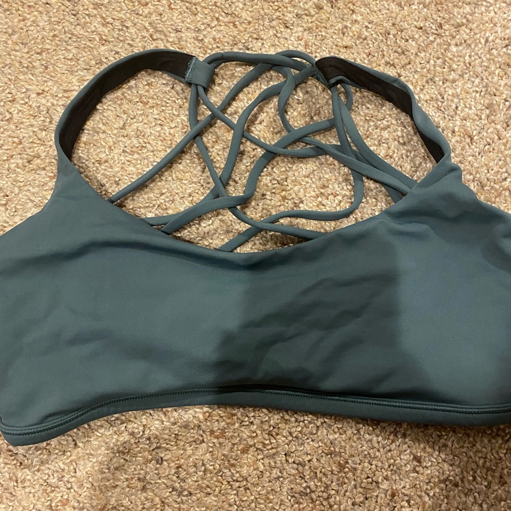 Lululemon sports bra